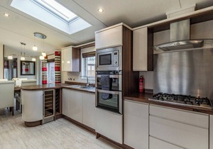 2 bedroom accommodation in Sproatley