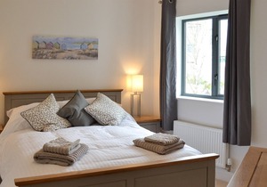 2 bedroom accommodation in Charlestown, near St Austell