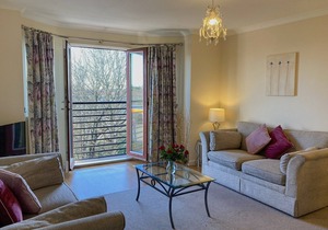 2 bedroom accommodation in Edinburgh