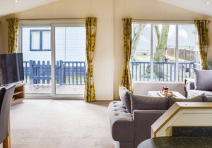 2 bedroom accommodation in Corton