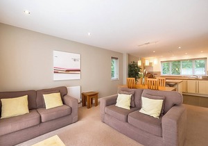 2 bedroom accommodation in Carnon Downs, near Truro