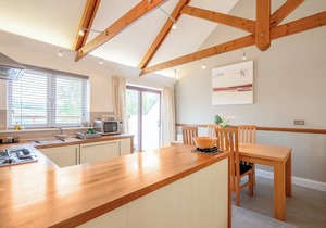 2 bedroom accommodation in Carnon Downs, near Truro