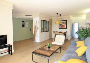 2 Bedroom Apartment - Sea view - 150m from the beach