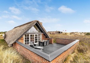 2 bedroom beach front home in Ringkøbing