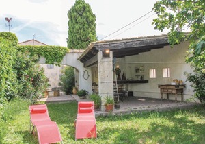 2 bedroom beautiful home in Bellegarde