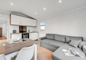 2 bedroom nice home in Ulfborg