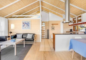 2 bedroom stunning home in Sjølund