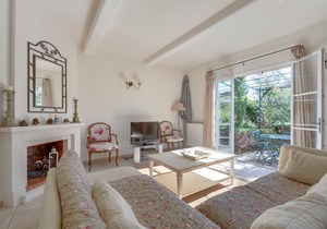 2 BEDROOM TOWNHOUSE WITH GARDEN (N°535)