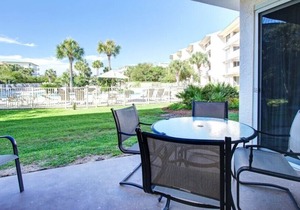 2 BR/2 BA-Pool Side-High Pointe Beach Resort -1st Floor - Beach Service INCLUDED