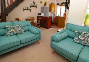 2 Easton Barn, BIGBURY