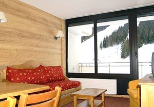 2-room apartment at the foot of the slopes, balcony, 4-5 people