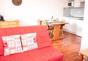 2-room apartment with balcony and pool