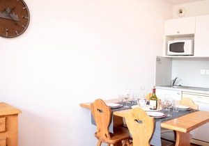 2-room apartment with balcony and pool