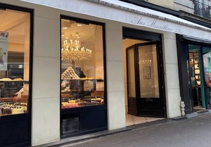 2 rooms bedroom kitchen Rue Saint Charles 75015 Paris Near Eiffel Tower