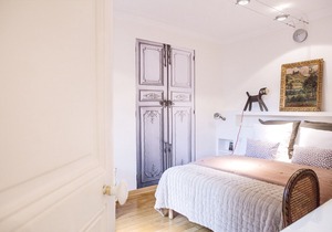 2 ROOMS WITH VIEW IN THE HEART OF THE CONFIDENTIAL MARAIS