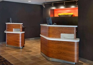 2 Spacious Units! FREE Parking, Pets Allowed, Close to Burlington Mall!