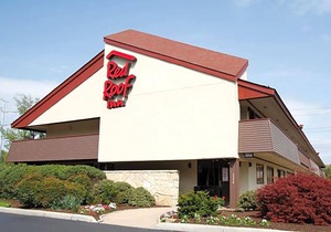 2-Star Hotel ∙ Red Roof Inn Detroit - Farmington Hills