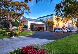 2-Star Hotel ∙ Hampton Inn Amelia Island