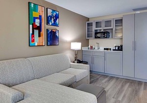 2-Star Hotel ∙ Best Western Plus Greenville I-385 Inn & Suites