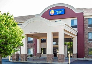 2-Star Hotel ∙ Comfort Inn Lees Summit