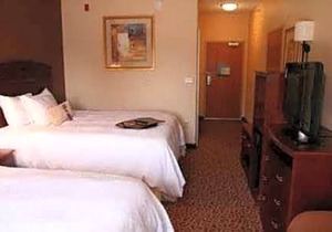 2-Star Hotel ∙ Hampton Inn Goshen