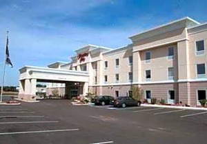 2-Star Hotel ∙ Hampton Inn Goshen