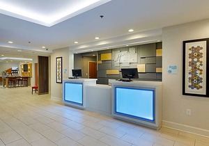 2-Star Hotel ∙ Holiday Inn Express Lexington