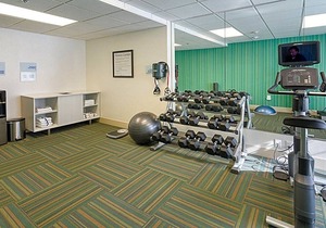 2-Star Hotel ∙ Holiday Inn Express Lexington