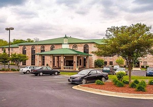 2-Star Hotel ∙ Quality Inn & Suites Cincinnati I-275