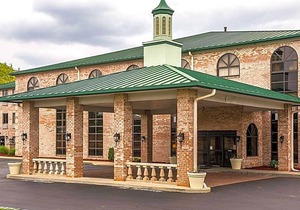 2-Star Hotel ∙ Quality Inn & Suites Cincinnati I-275