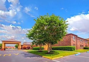 2-Star Hotel ∙ Quality Inn Salisbury