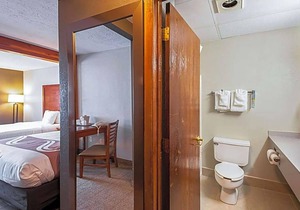 2-Star Hotel ∙ Quality Inn Salisbury