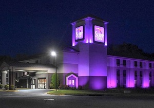 2-Star Hotel ∙ Sleep Inn Salisbury