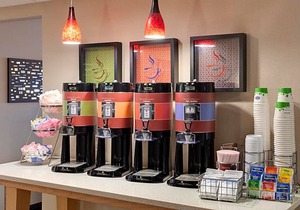 2-Star Hotel ∙ Hampton Inn Chicago-O'Hare International Airport