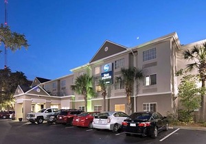 2-Star Hotel ∙ Best Western Patriots Point
