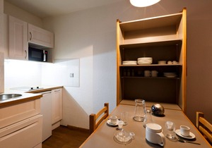 2* Studio with balcony, parking and wifi in the heart of Brides-les-Bains