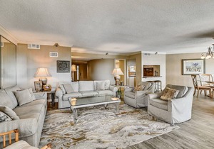 200 m² Condo ∙ 3 bedrooms ∙ 8 guests