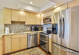 2026 PRE SEASON THROUGH JUNE RATES CUT 5%! MINI WEEKS OPEN! OCEAN FRONT Free Golf at Bear Trap Dunes and MORE! This absolutely gorgeous unit features multi- level living with 4 bedrooms, 2.5 baths