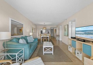 208 - Poolside 2 BR Great Ocean View