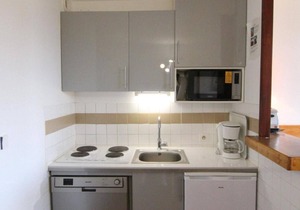 210m from shops, 1st floor, balcony, tv, ski locker, 30m², Alpe d'Huez