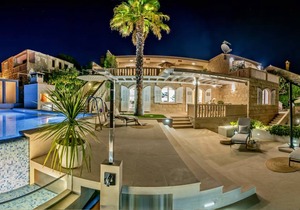 229 m² House ∙ 6 bedrooms ∙ 14 guests