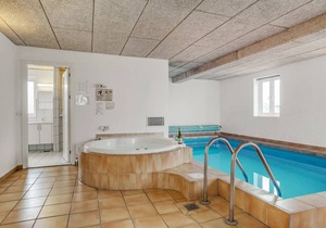 240 m² House ∙ 5 bedrooms ∙ 10 guests