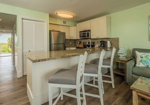 2405 Ocean Pointe Suites