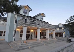 279 m² House ∙ 2 bedrooms ∙ 4 guests