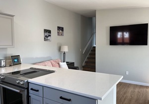 2BD/2BA Duplex – Sleeps 4–6, Direct Access to Coastal Trail & Westchester Lagoon