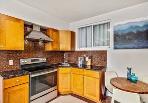 2BD Apartment next to Reading terminal and convention center