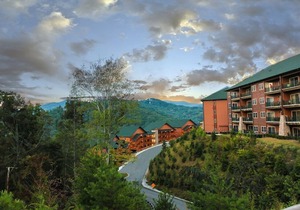 2Bedrooms, 2 Bathrooms, Sleeps 8 Westgate Smokey Mountain Resort