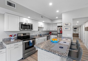 3 Bedroom/2 Bath Villa (Ground Level) - Unit 5/B