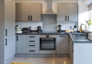 3 bedroom accommodation in Stalham Staithe