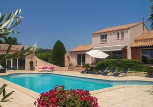 3 bedroom accommodation in Creissan